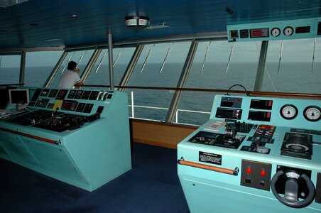 Marine ocean navigation