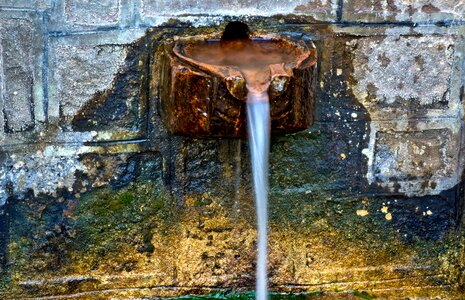 Water spout flow