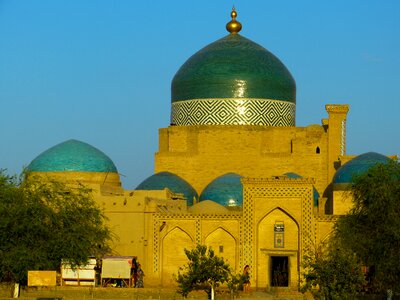 Museum city abendstimmung uzbekistan photo