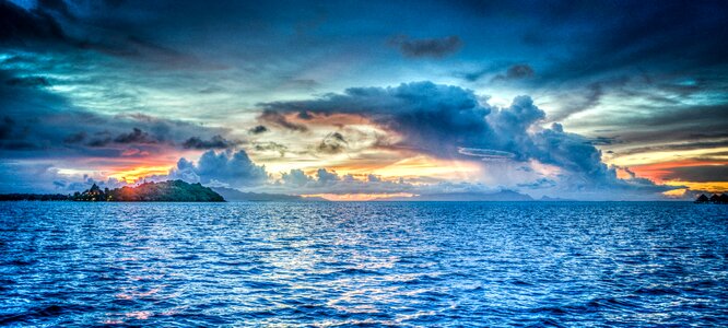 Ocean pacific tahiti photo