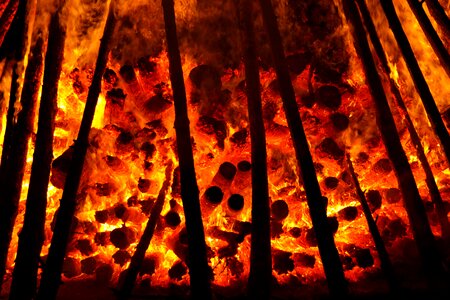 Burn holzstapel glow oven photo