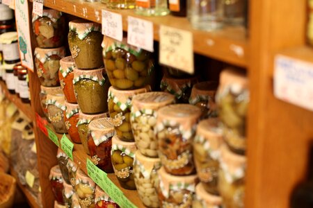Jar box artichokes