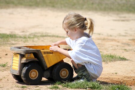 Truck dirt tonka