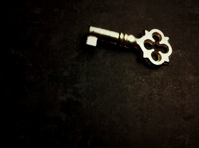Key latchkey metal