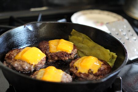 Hamburger food iron pan