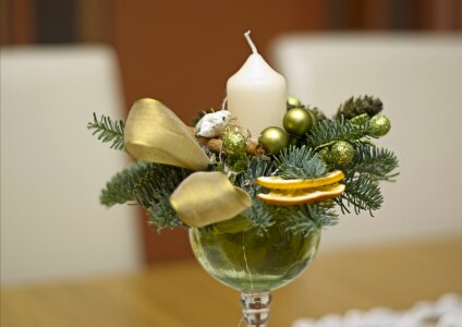 Christmas baubles candle reed