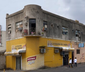 liquor store in Maracaibo, Venezuela photo