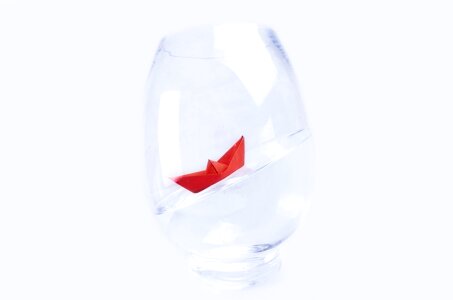 Vase water red