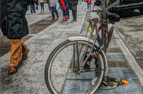Bicycle spöke device