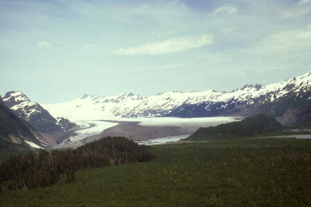 Yalik Glacier photo