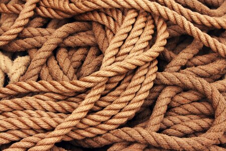 Cordage knitting strand