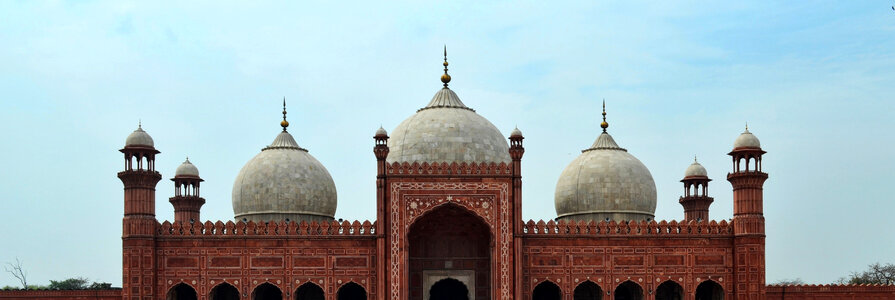 Shahi Mosque building in Lahore, Pakistan photo