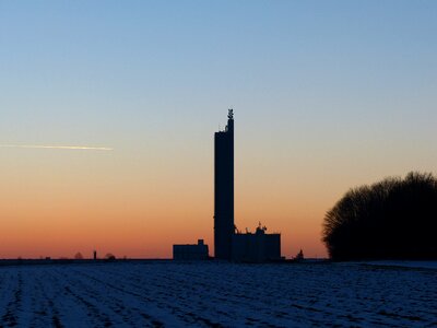 Aircraft contrail flour mill photo