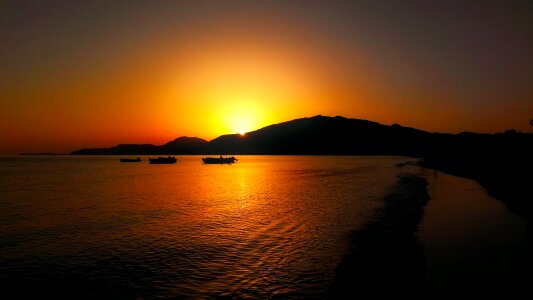 Atmosphere backlight beach photo