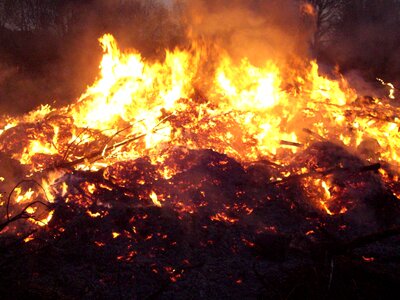 Campfire flames 