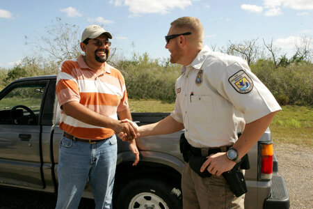 Refuge visitor thanks U.S. Fish and Wildlife Service Law enforcement