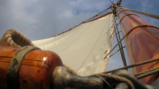 Mast old pirate ship photo