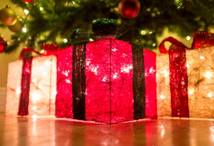 Christmas Glowing Parcel Free Photo photo