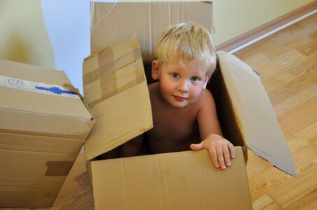 Package box kid photo