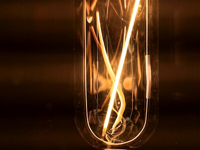 Glowing Led filament cob lamp photo