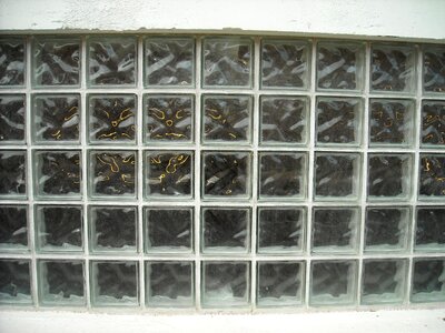 Glass window 