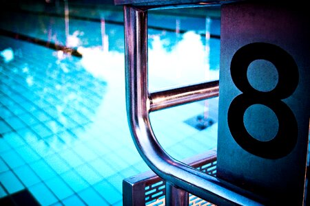 Summer swimming-pool start block