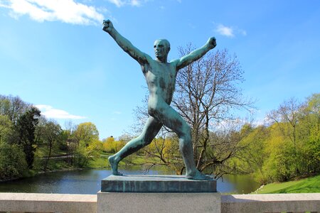 Sculpture statue bronze photo