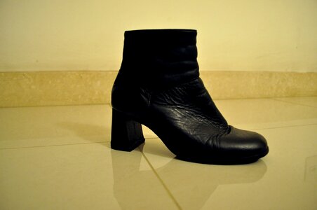 Black boot boots