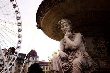 Fountain sculpture wheel photo