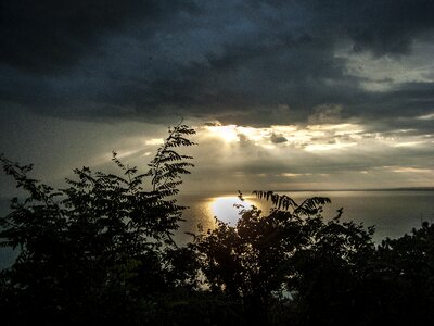 Cloud water surface light