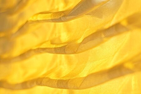 Hell yellow white