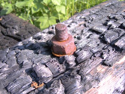 Burned screw thread photo