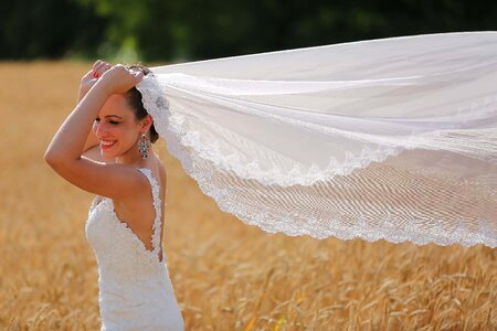 Wedding Dress veil happiness photo