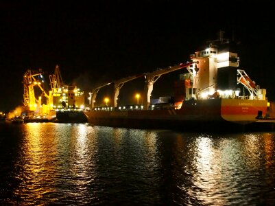 Andesborg & Fernando by night in Rotterdam photo