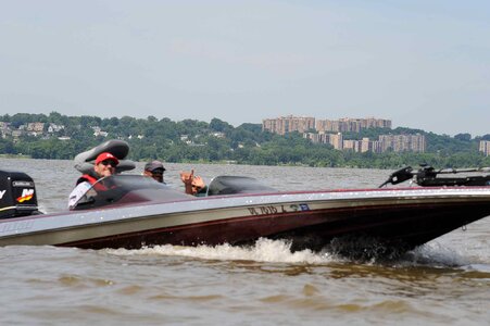 Promenade speedboat 