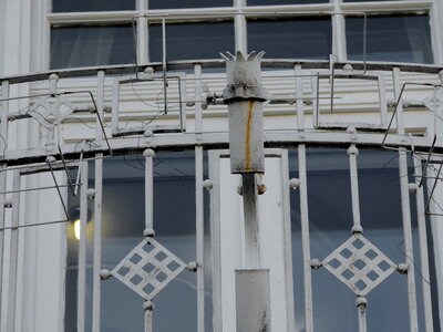 Arabesque cast iron balcony photo
