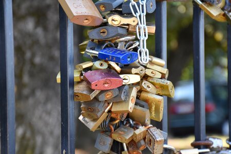 Loyalty padlocks promise photo