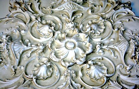 Wall relief floral