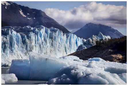 Glacier, El Calafate, Argentina photo