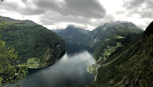 Hilltop lakeside overlooking