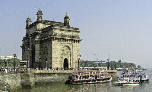Ships with thousands of people to visit in Mumbai, India