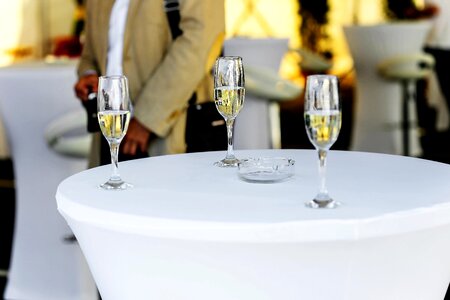 Tablecloth table white wine photo