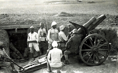 Turkish howitzer and crew in World War I photo