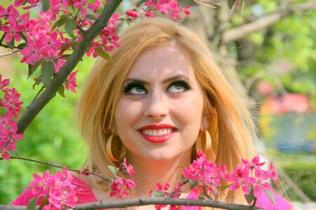 Flowers tree seduction