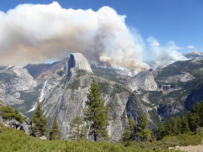 Usa smoke cloud