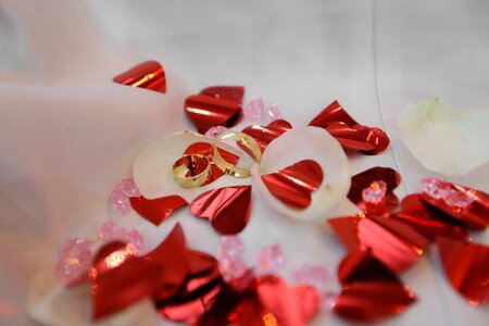 Gold rings hearts