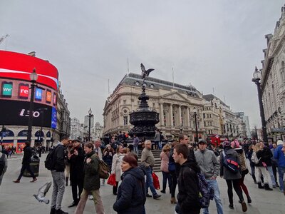 PICCADILLY CIRCUS London photo