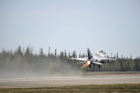 An F-16 Fighting Falcon take off photo