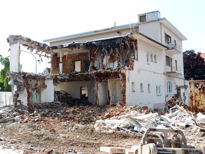 Site house demolished