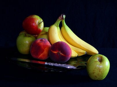 Peaches platter knife
